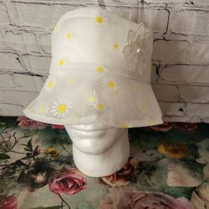 Anime hat with applique